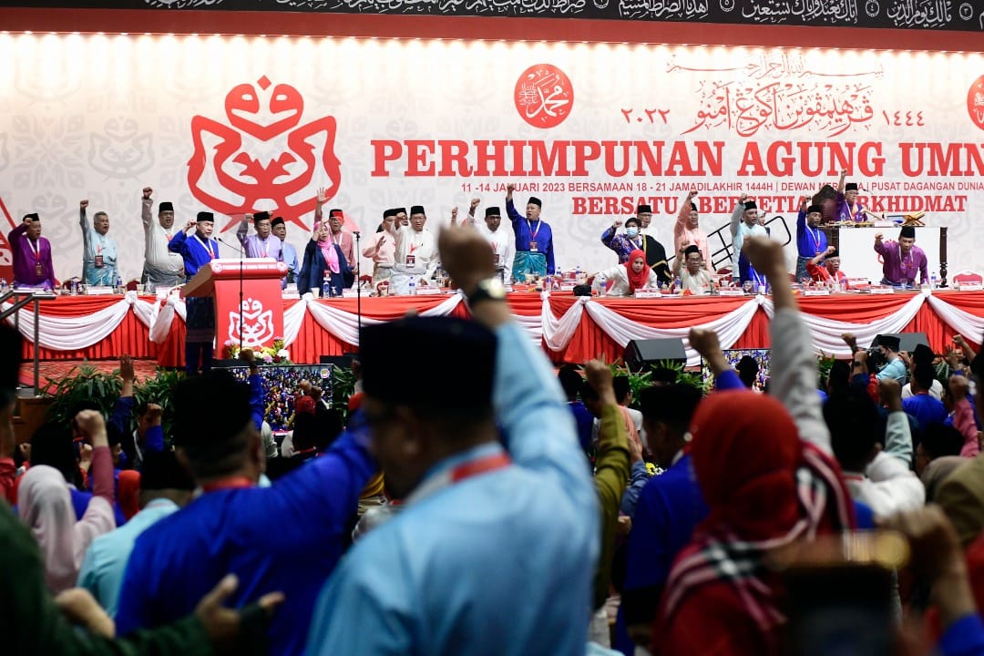 UMNO Dalam Catatan 2100 Masihi